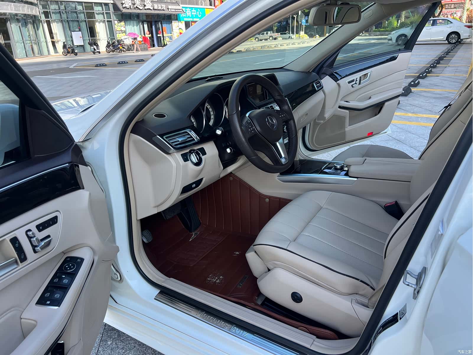 Mercedes-Benz E-Class, 2015 9