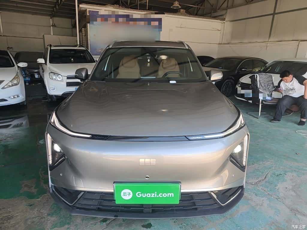 Geely Galaxy L7, 2025 3