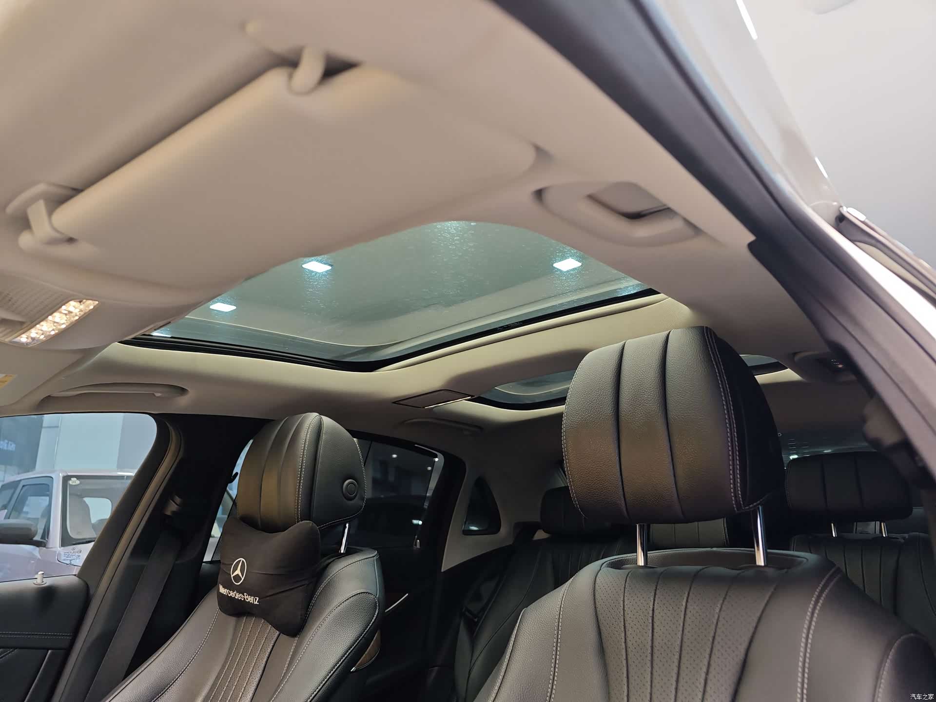 Mercedes-Benz E-Class, 2017 12