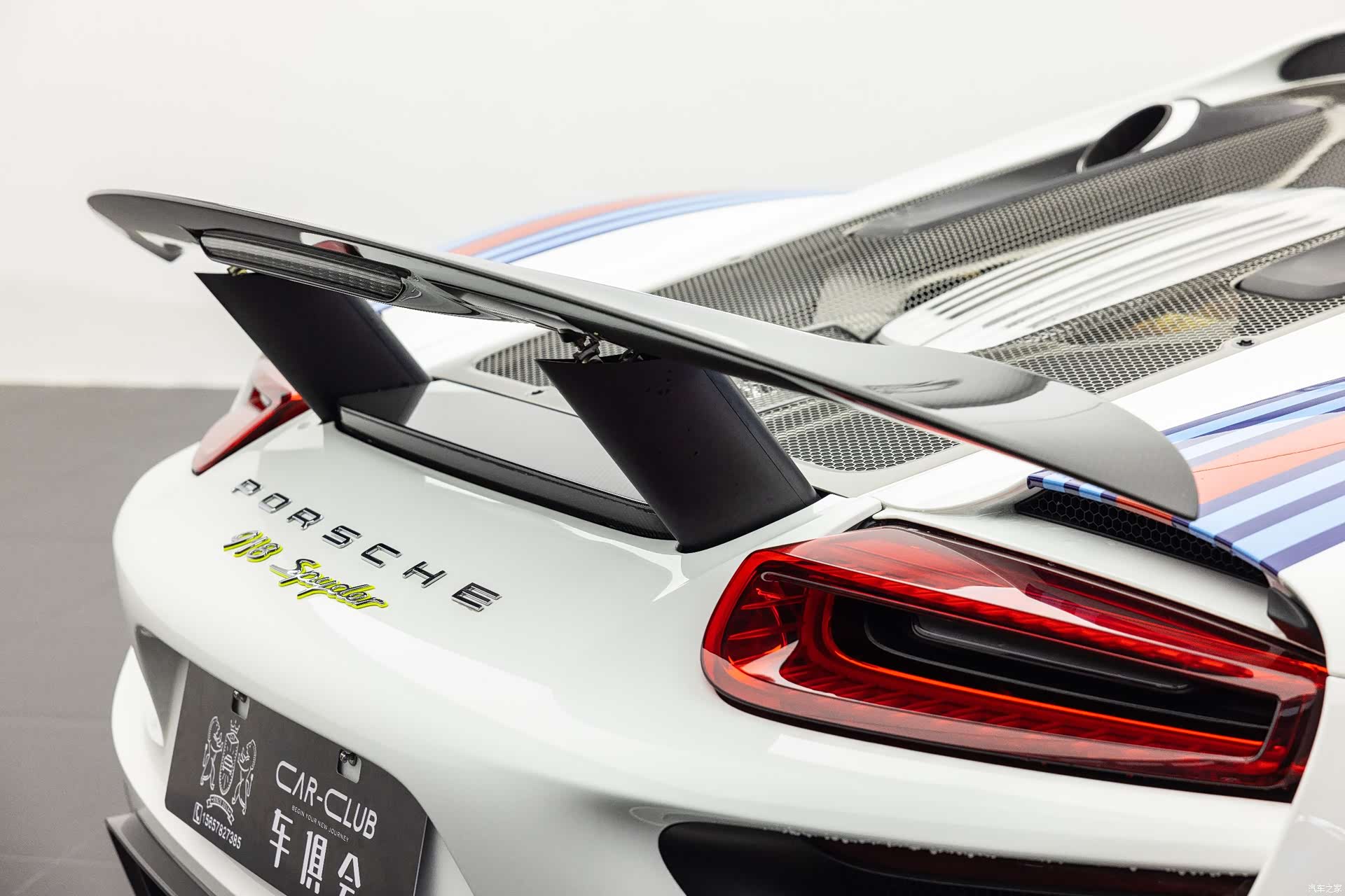 Porsche 918, 2015 4