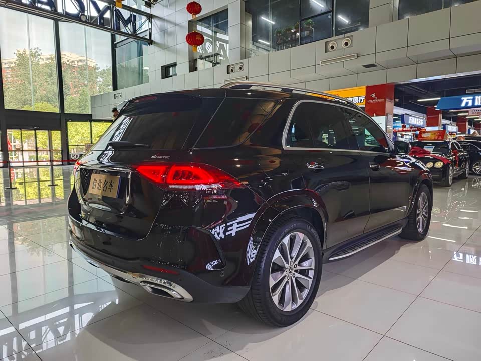 Mercedes-Benz GLE Mercedes-Benz GLE