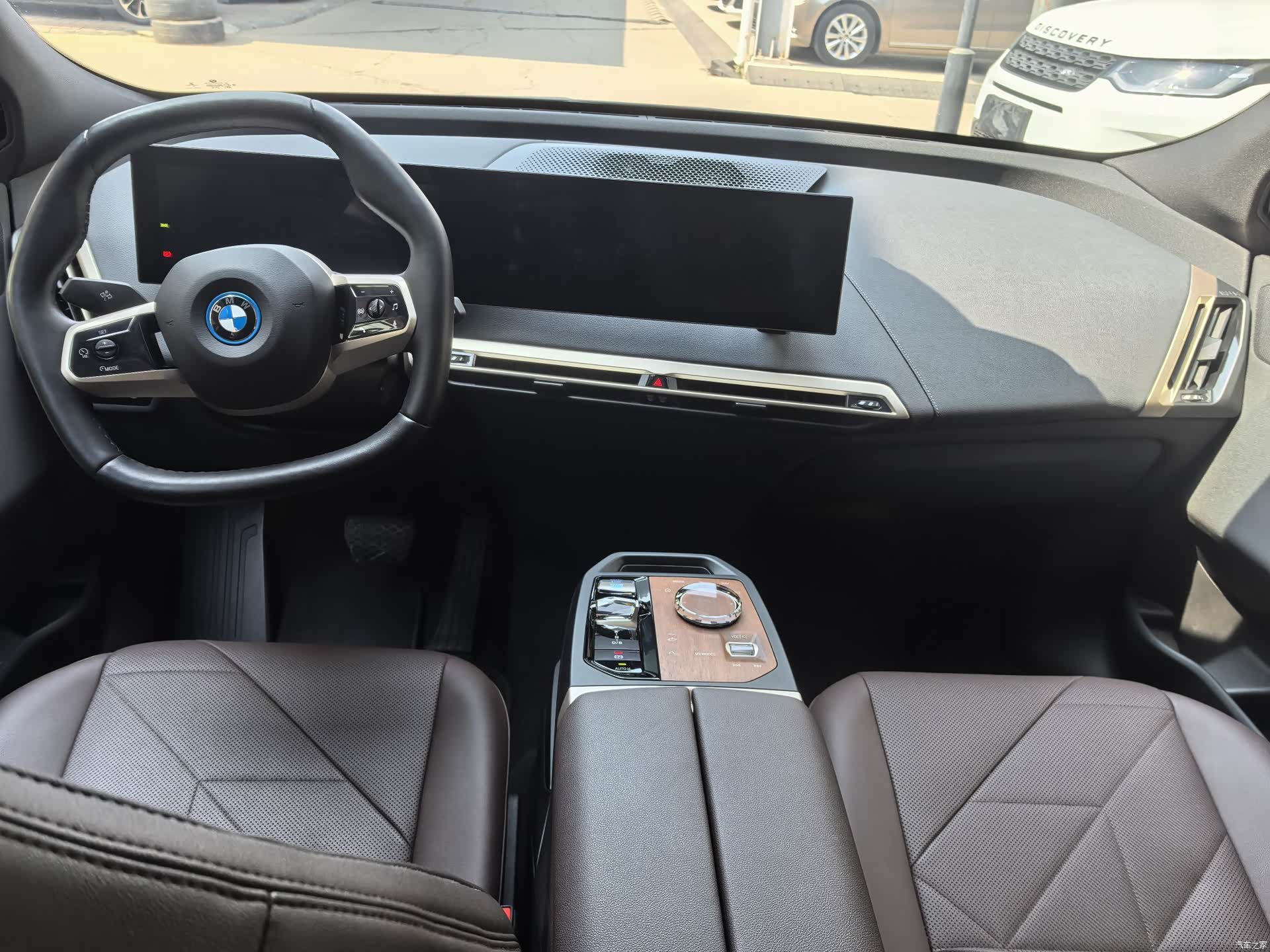 BMW iX, 2023 7