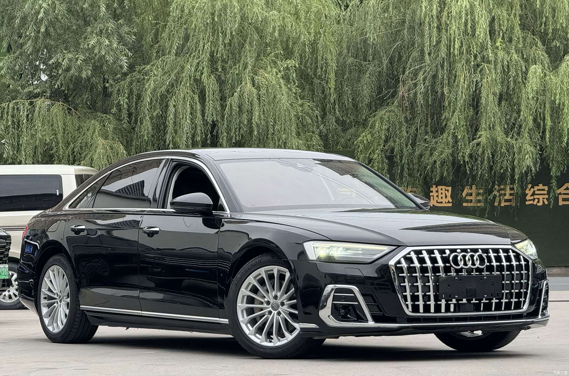 Audi A8L, 2019 все фото