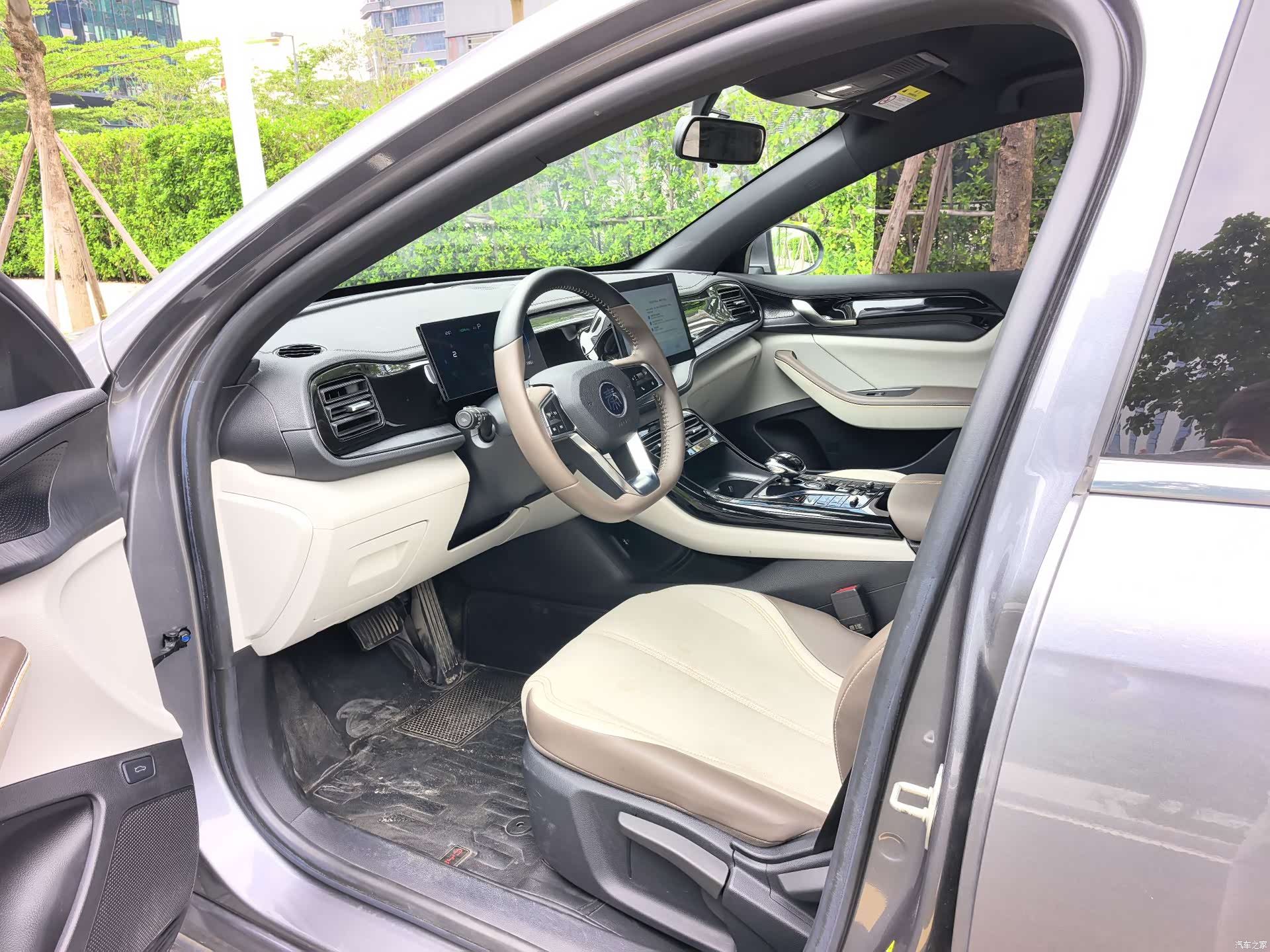 BYD Qin, 2023 10