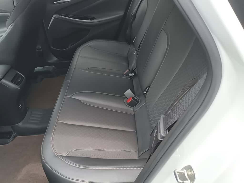 Buick Verano, 2024 17