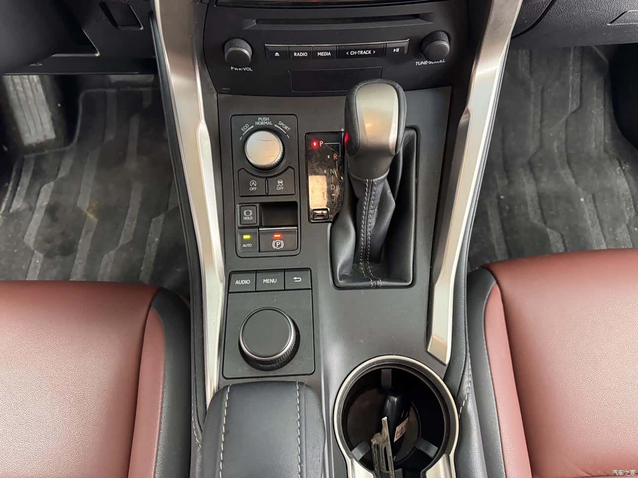 Lexus NX, 2015 19