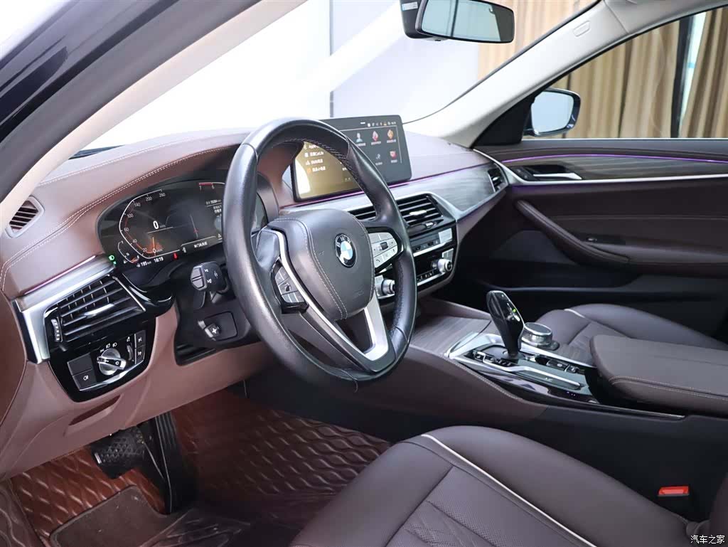 BMW 5 Series, 2021 11