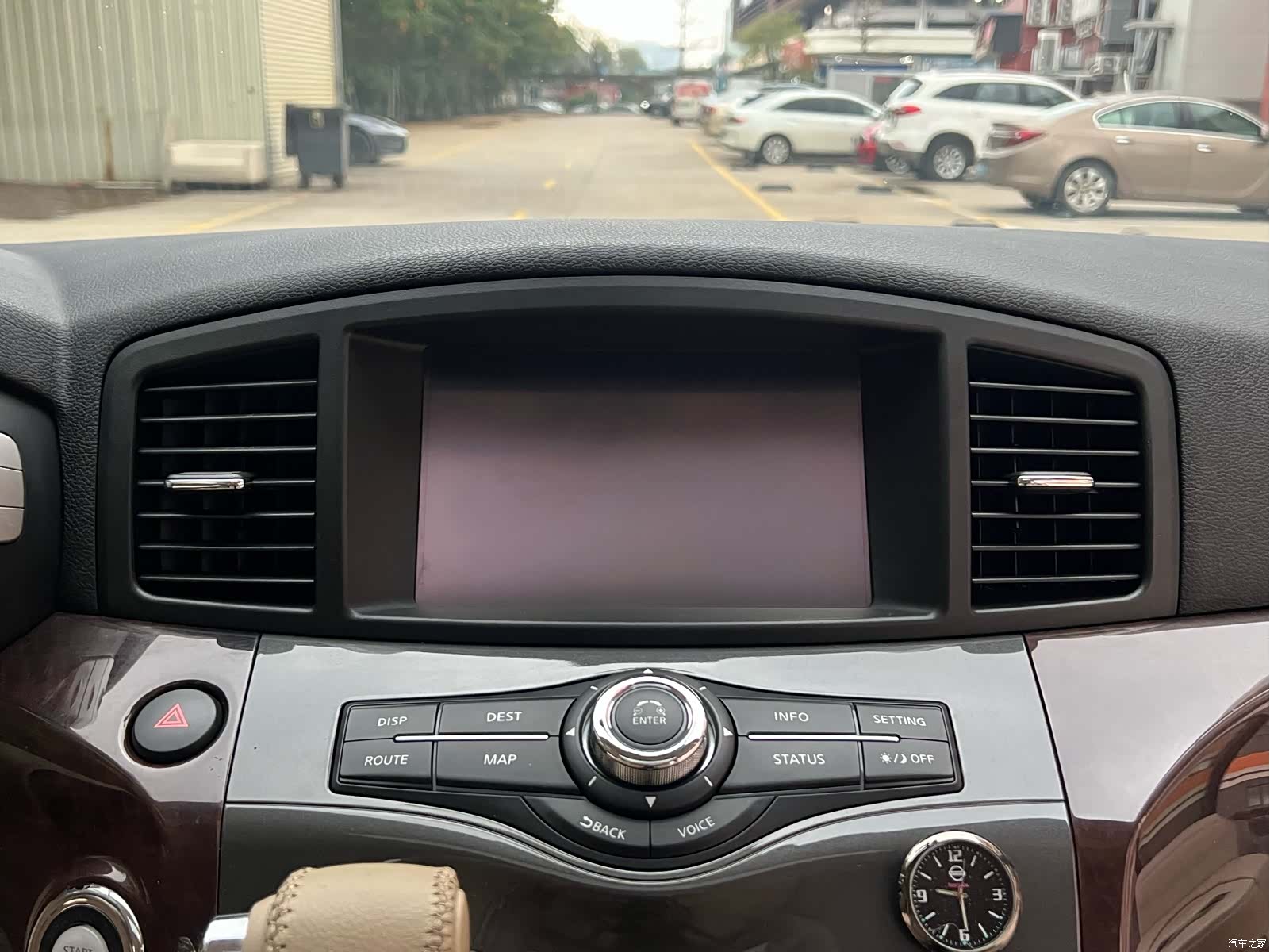 Nissan SL, 2014 14