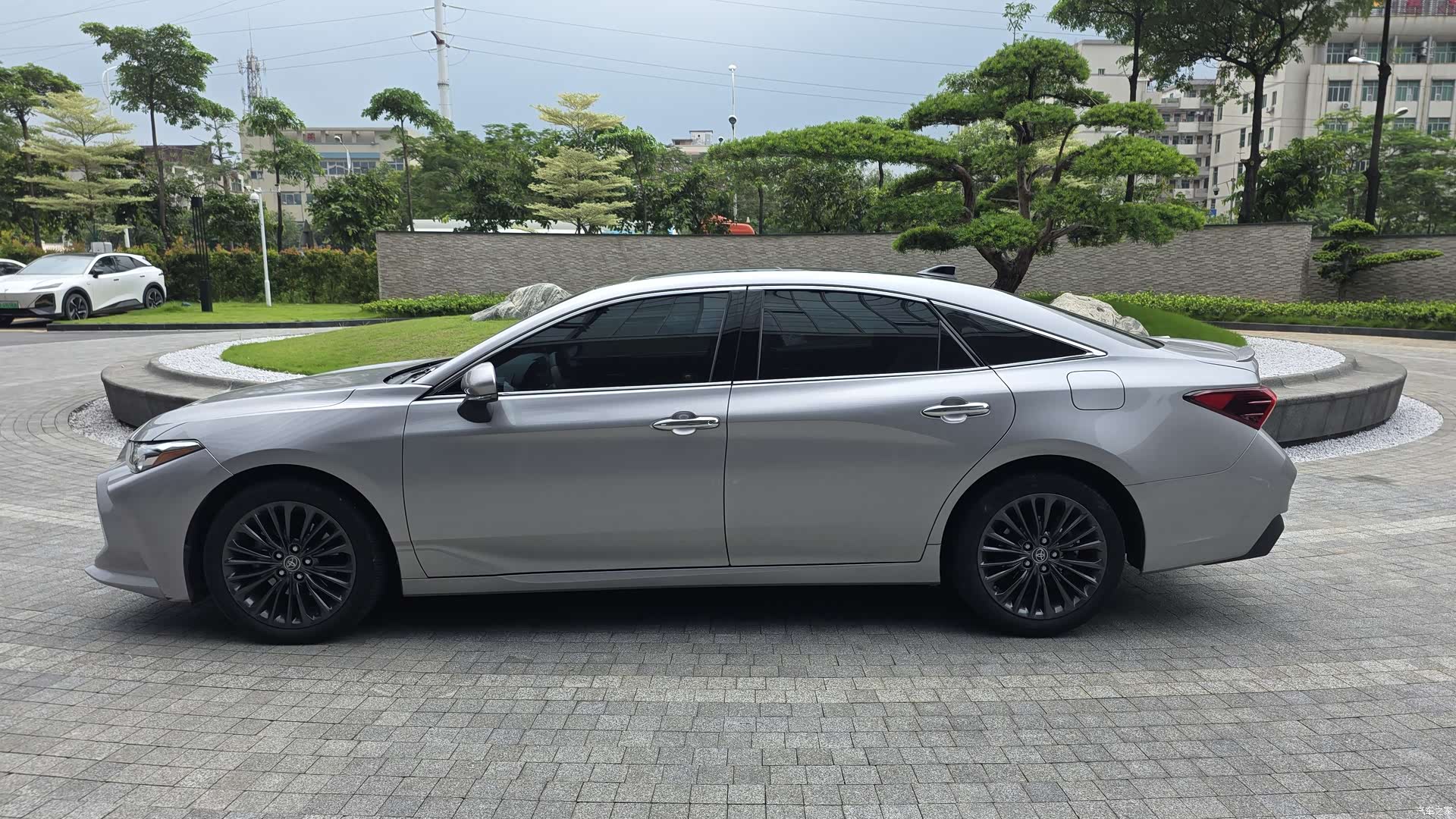 Toyota Avalon, 2019 7