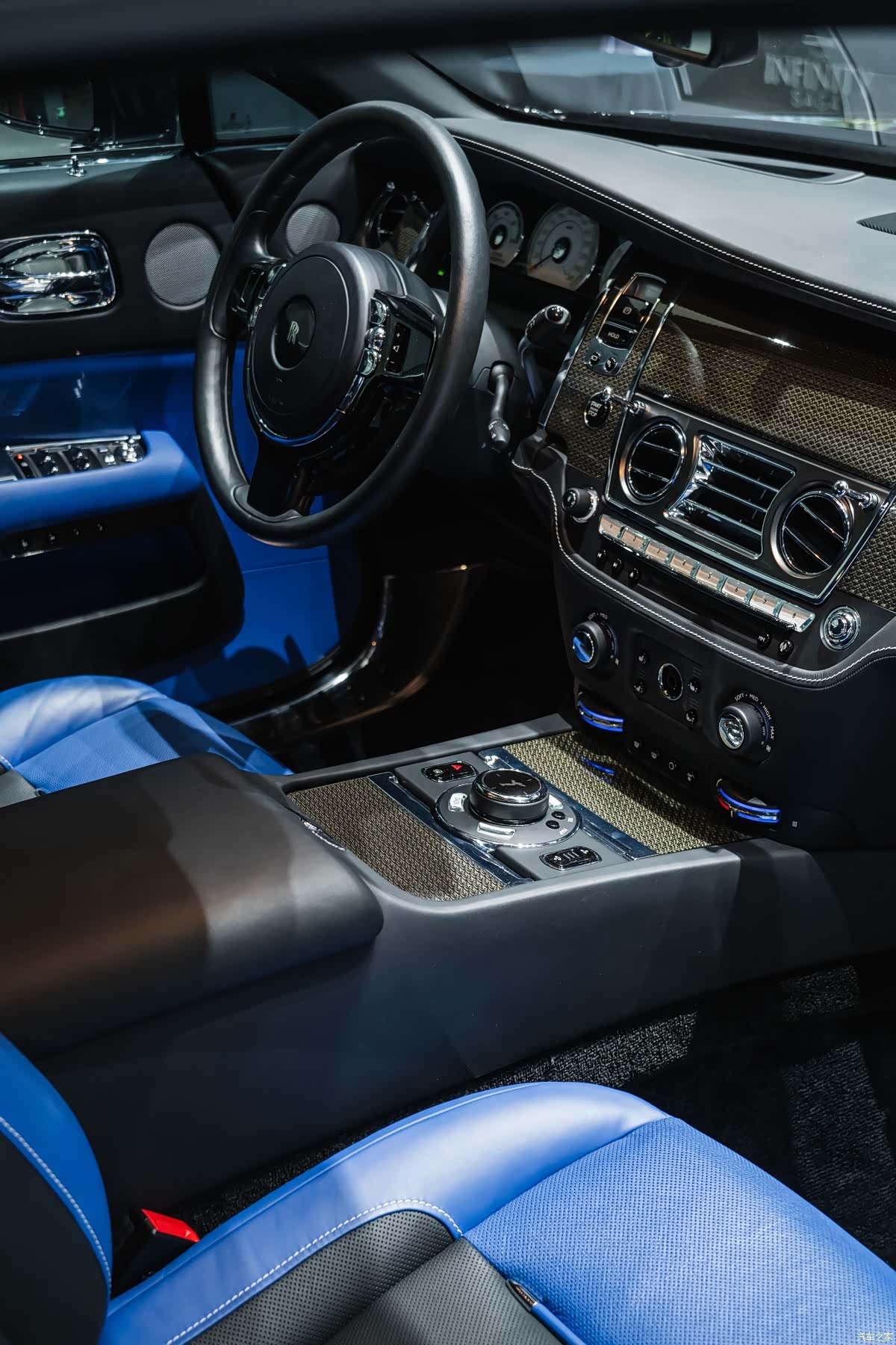 Rolls-Royce Wraith, 2017 23