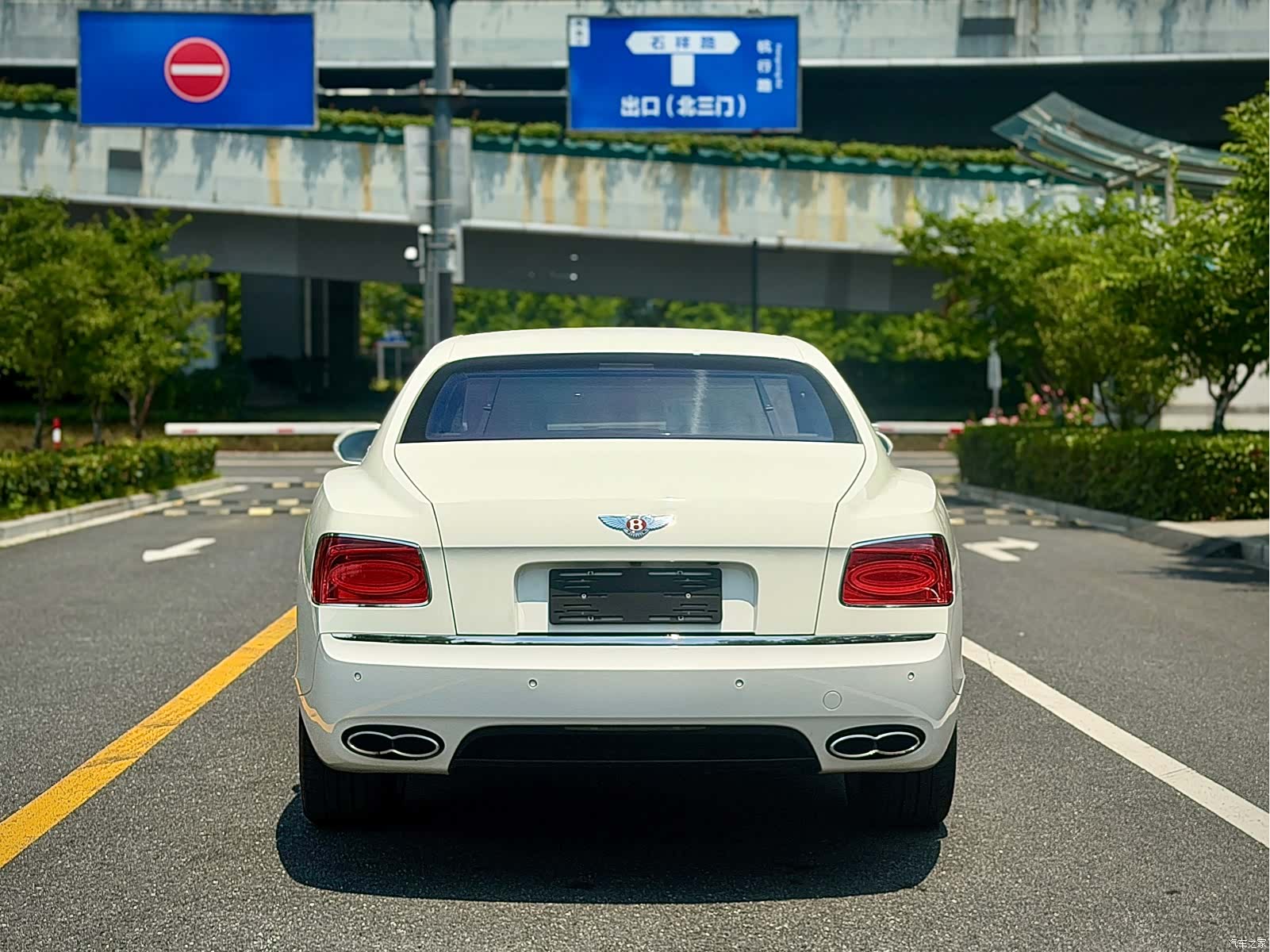 Bentley Flying Spur, 2020 все фото