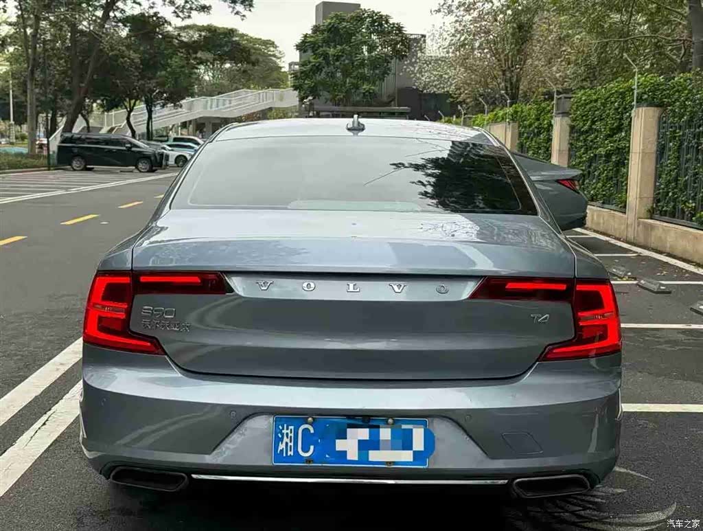 Volvo S90, 2018 все фото