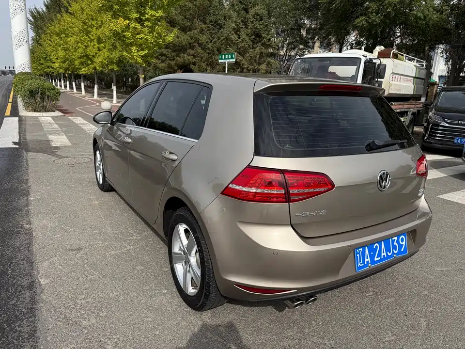 Volkswagen golf