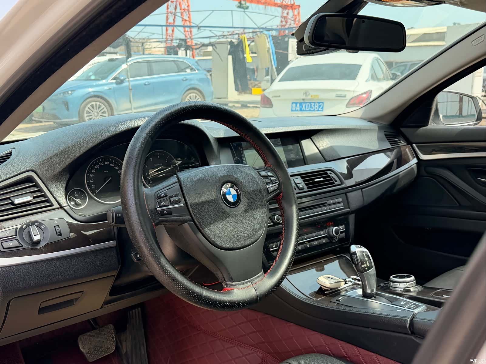 BMW 5 Series, 2012 10
