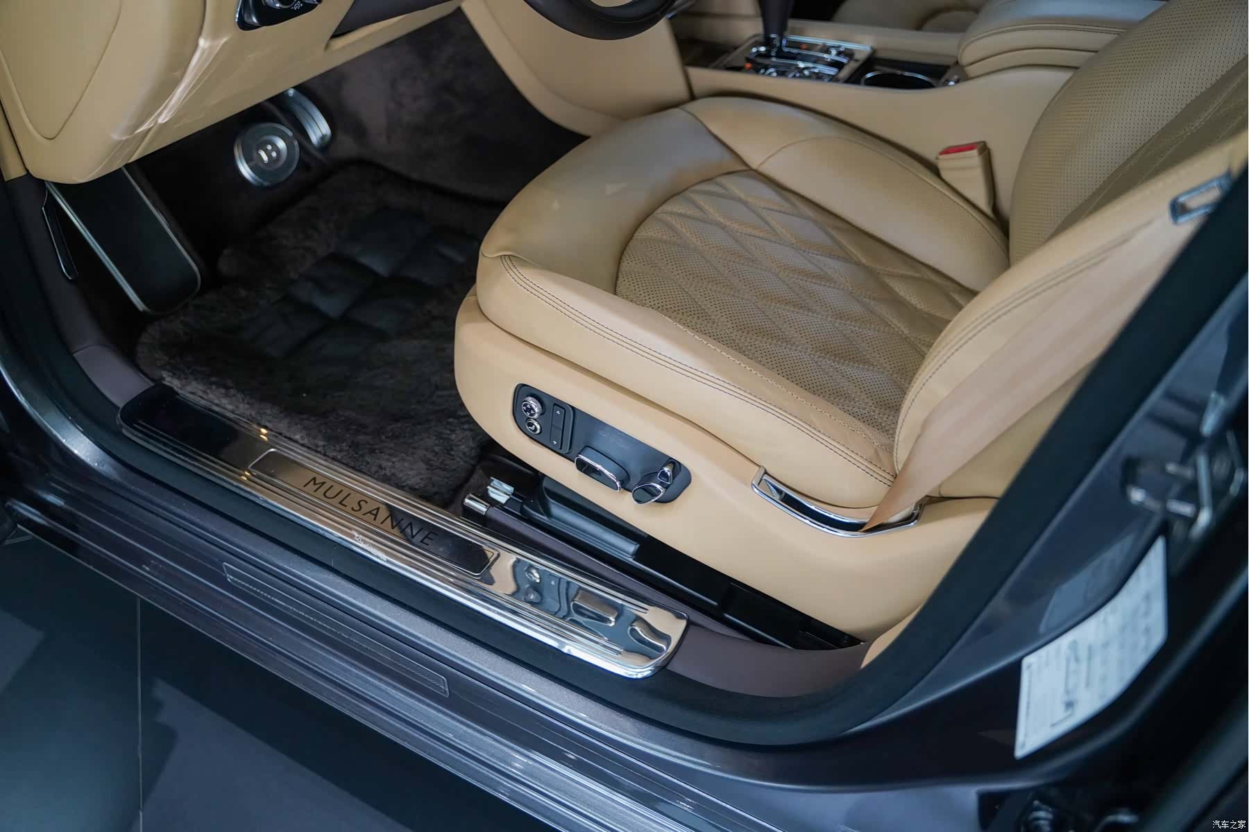 Bentley Mulsanne, 2018 7