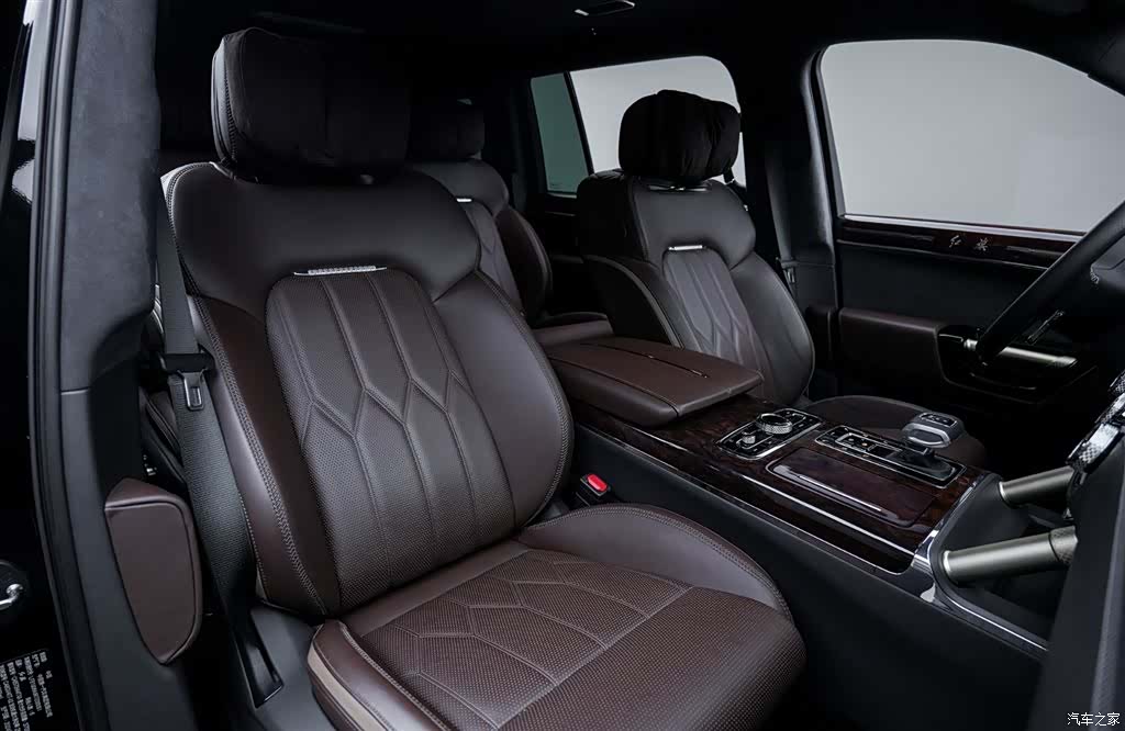 Hongqi 6, 2026 12
