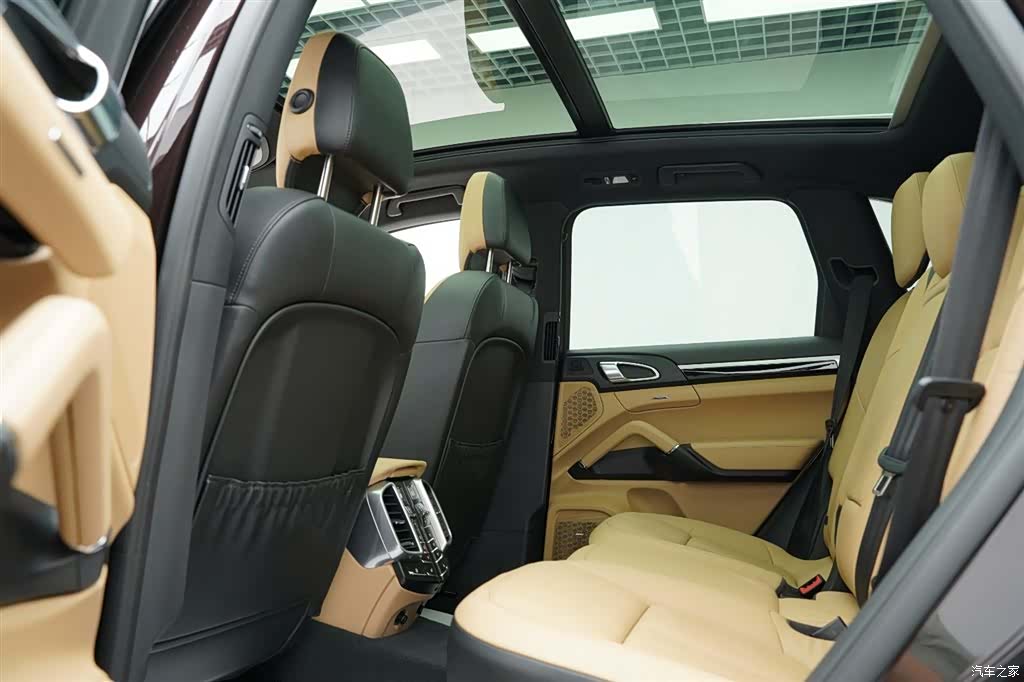 Porsche Cayenne, 2014 15
