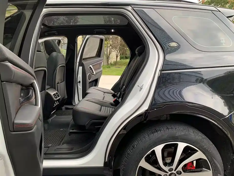 Land Rover Discover sports