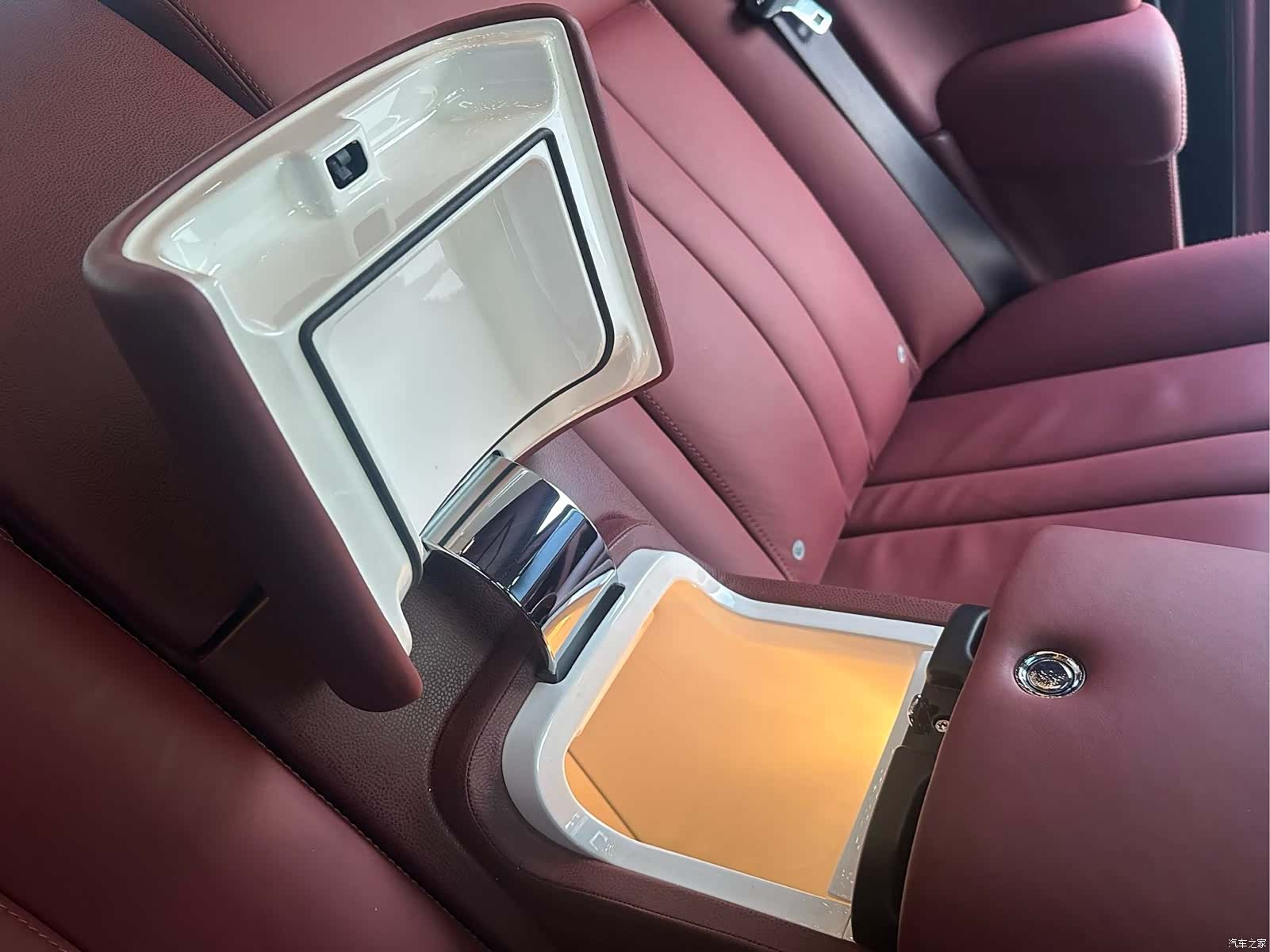 Rolls-Royce Phantom, 2013 7