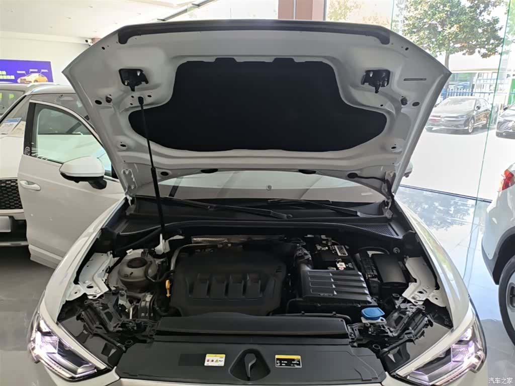 Audi Q3, 2023 20