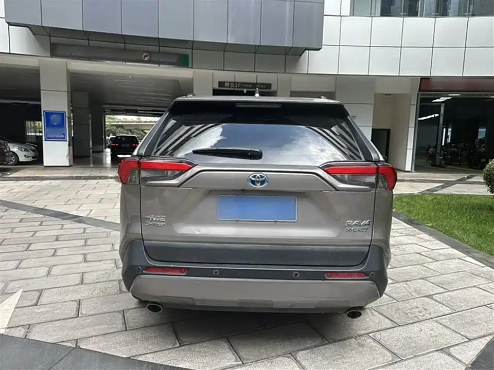 Toyota RAV4 Rongfang
