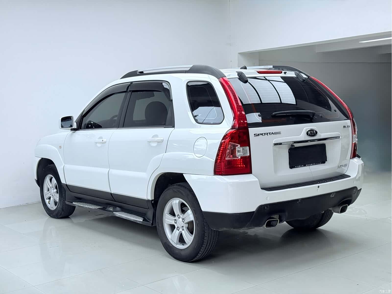 Kia GL, 2013 11
