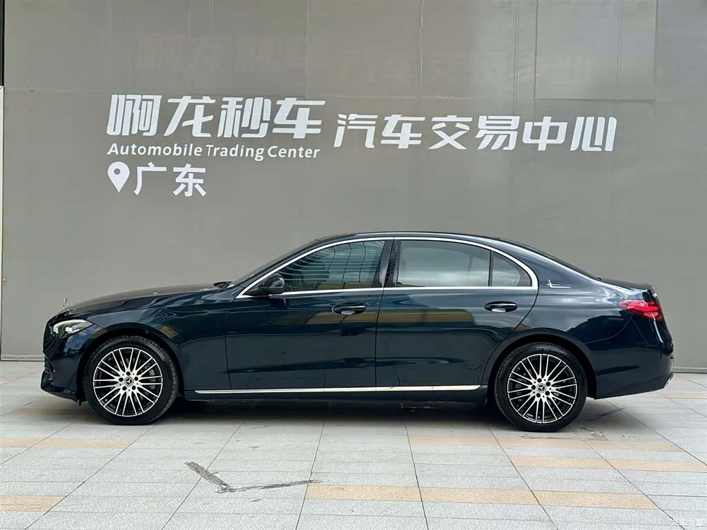 Mercedes-Benz C-Class, 2022 4