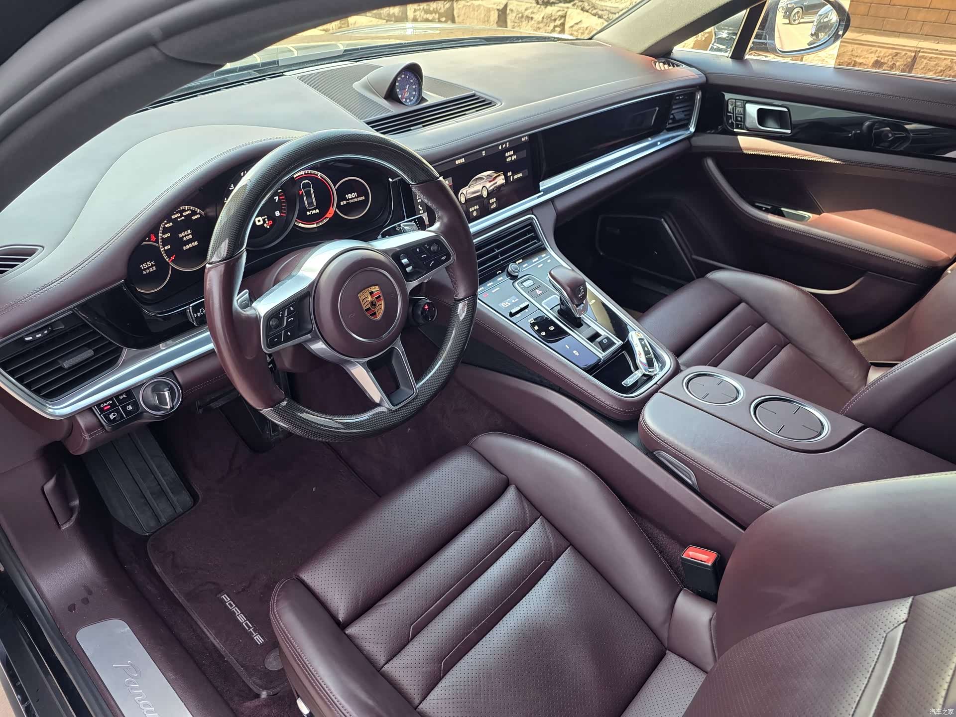 Porsche Panamera, 2018 11