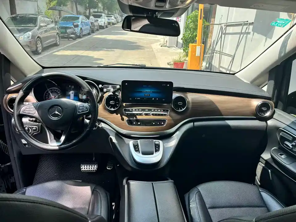 Mercedes-Benz V-class Mercedes-Benz V-class