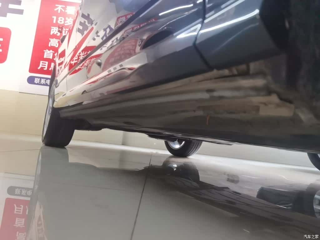 Audi Q2L, 2023 21
