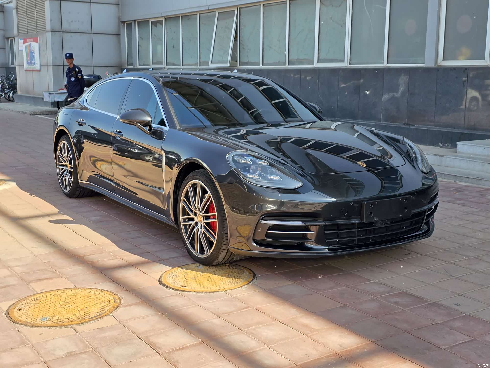 Porsche Panamera, 2018 3