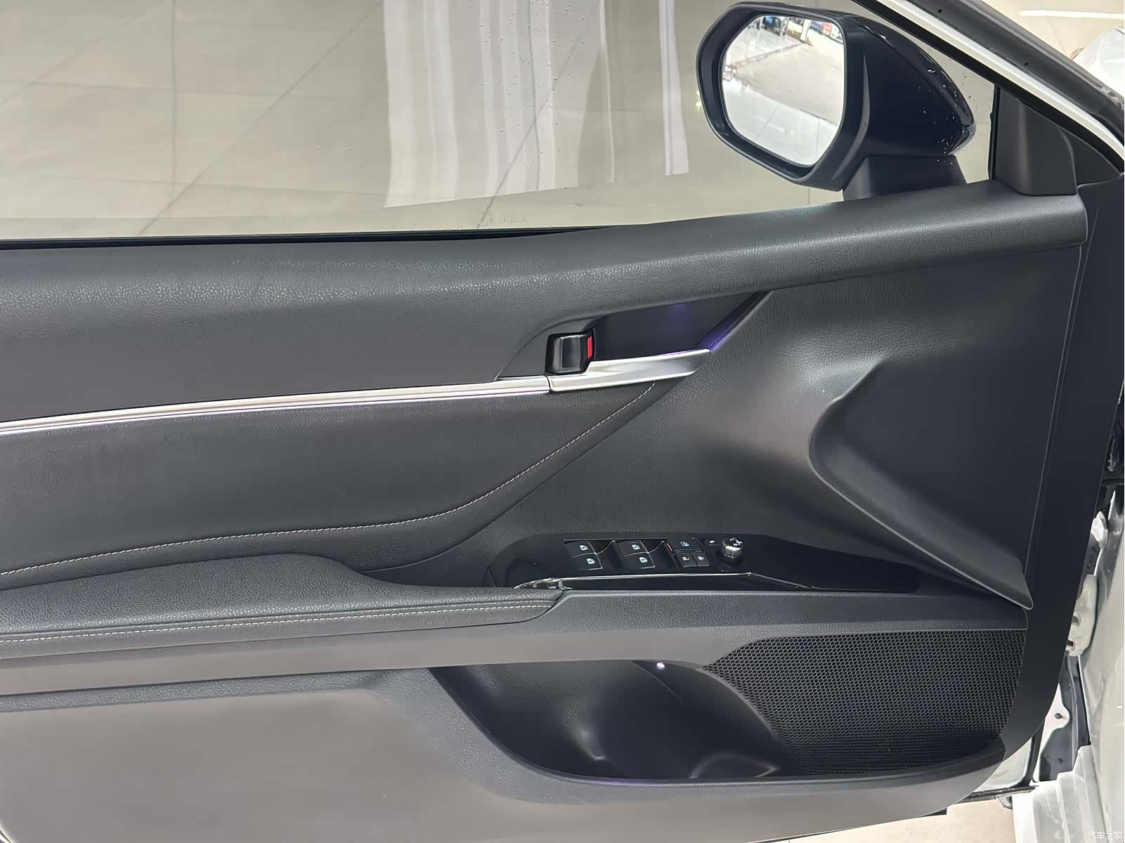 Toyota Camry, 2020 все фото