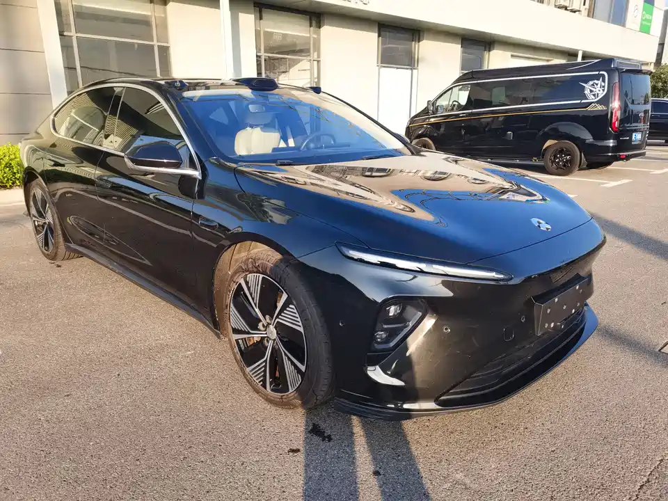 NIO ET7