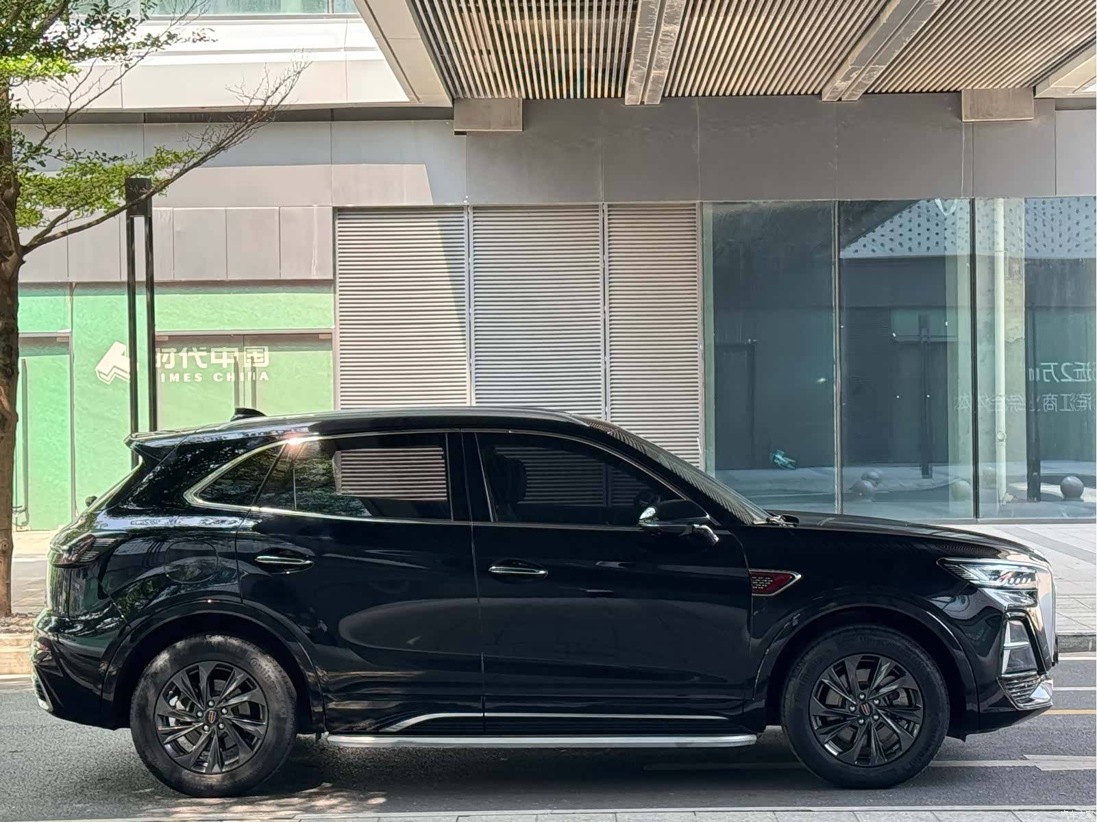 Hongqi HS5, 2023 8