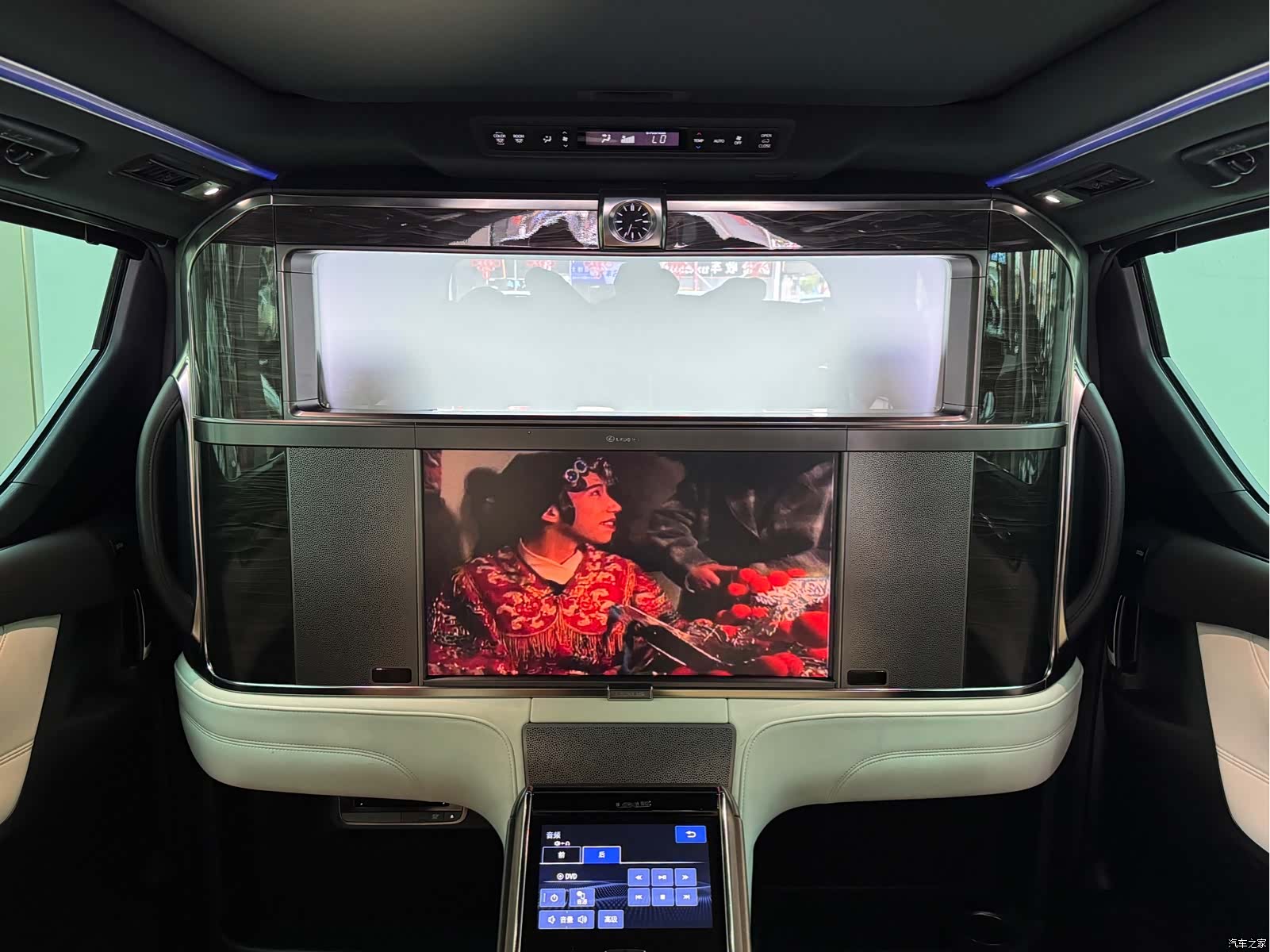 Lexus LM, 2021 все фото