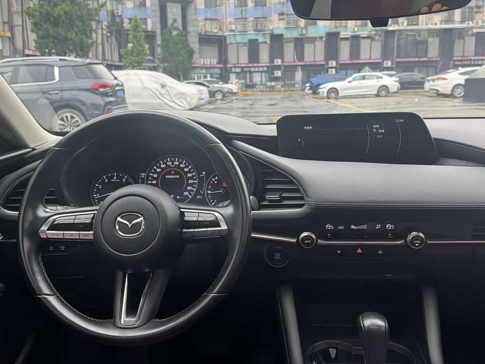 Mazda 3 Angkesaila Mazda 3 Angkesaila