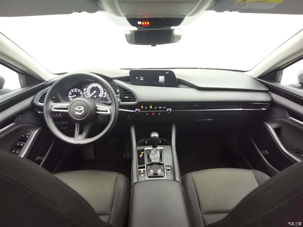 Mazda Mazda3, 2021 все фото