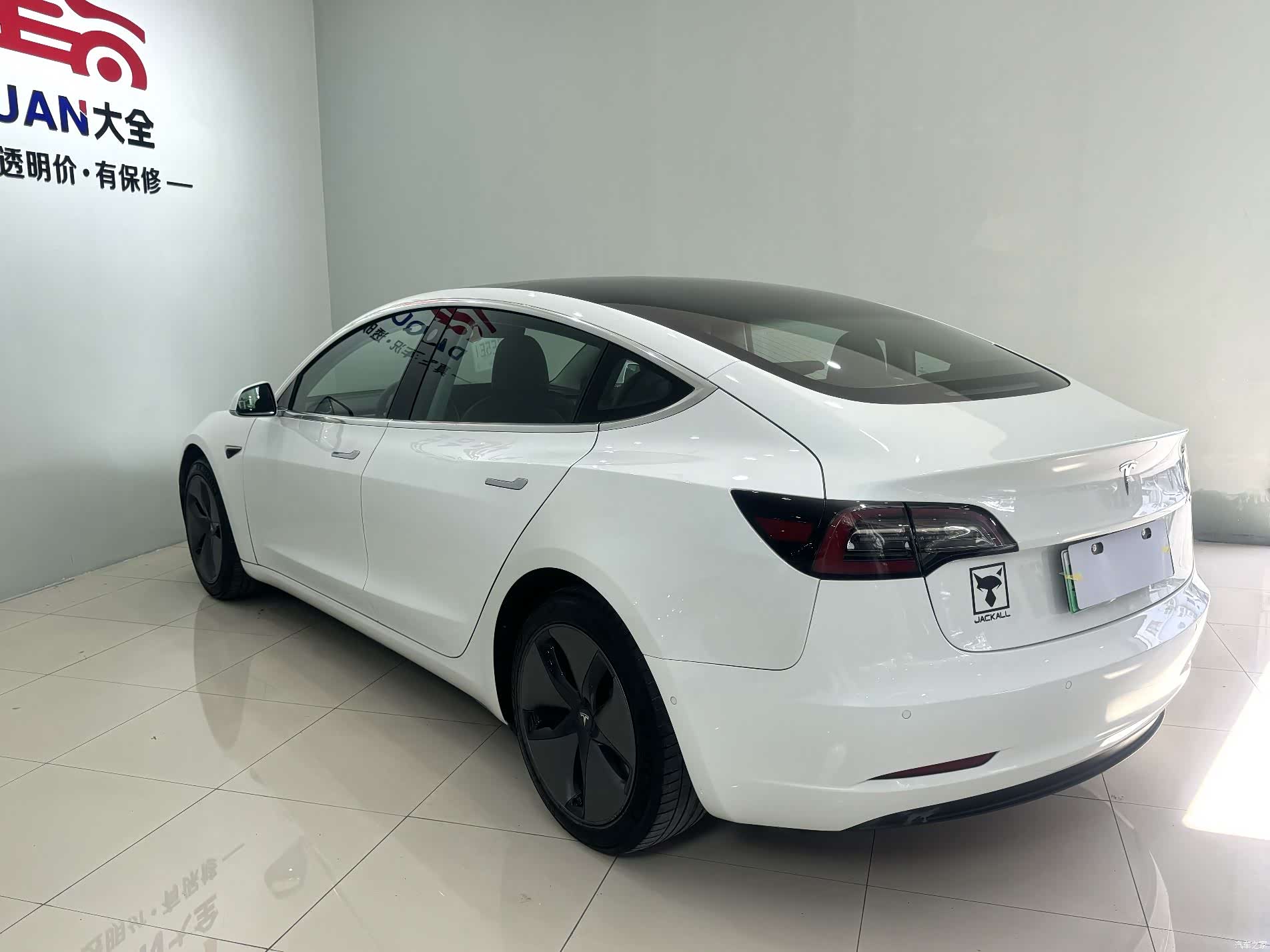 Tesla Model 3, 2019 16