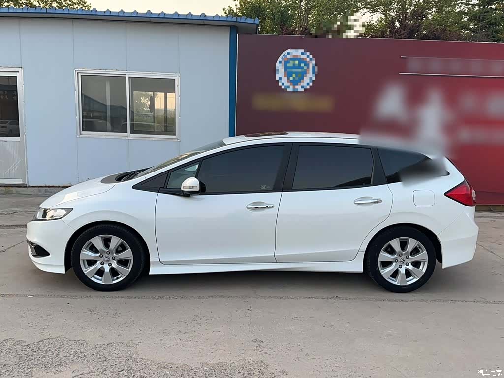 Honda Jade, 2016 9