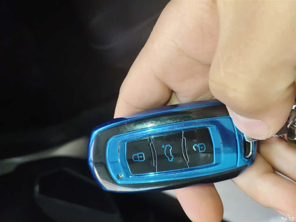 Geely Emgrand, 2018 17