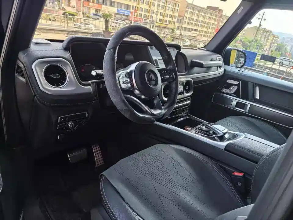 Mercedes-Benz G-class