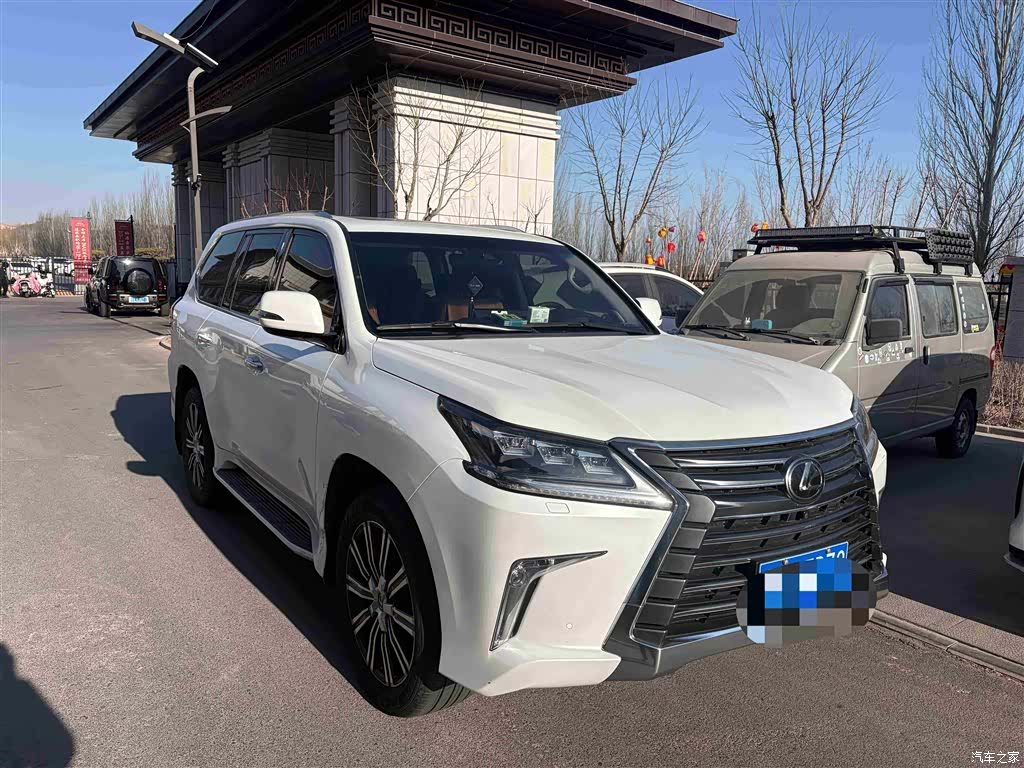 Lexus LX, 2018 23