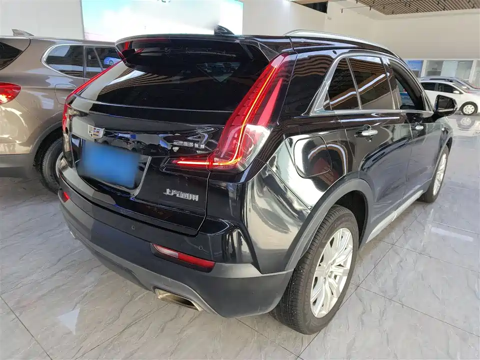 Cadillac XT4