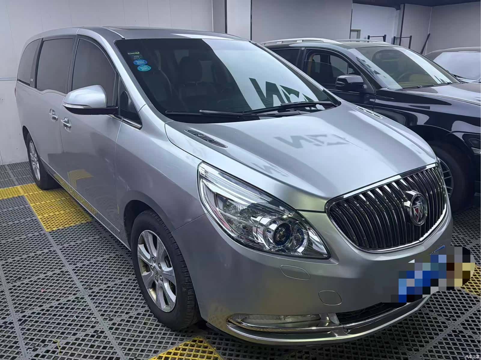 Buick GL8, 2015 3