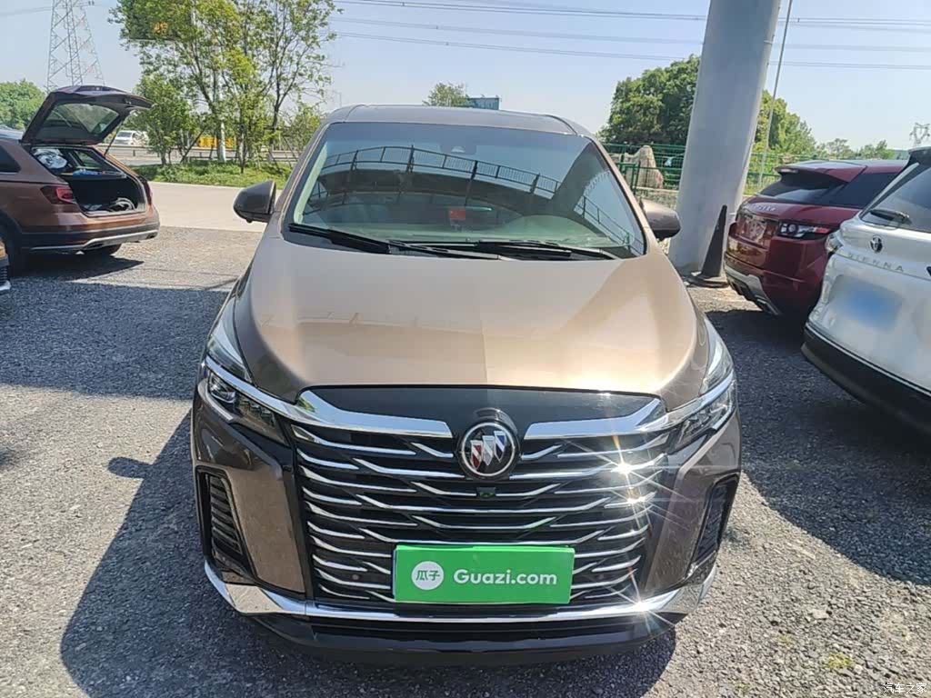 Buick GL8, 2021 3