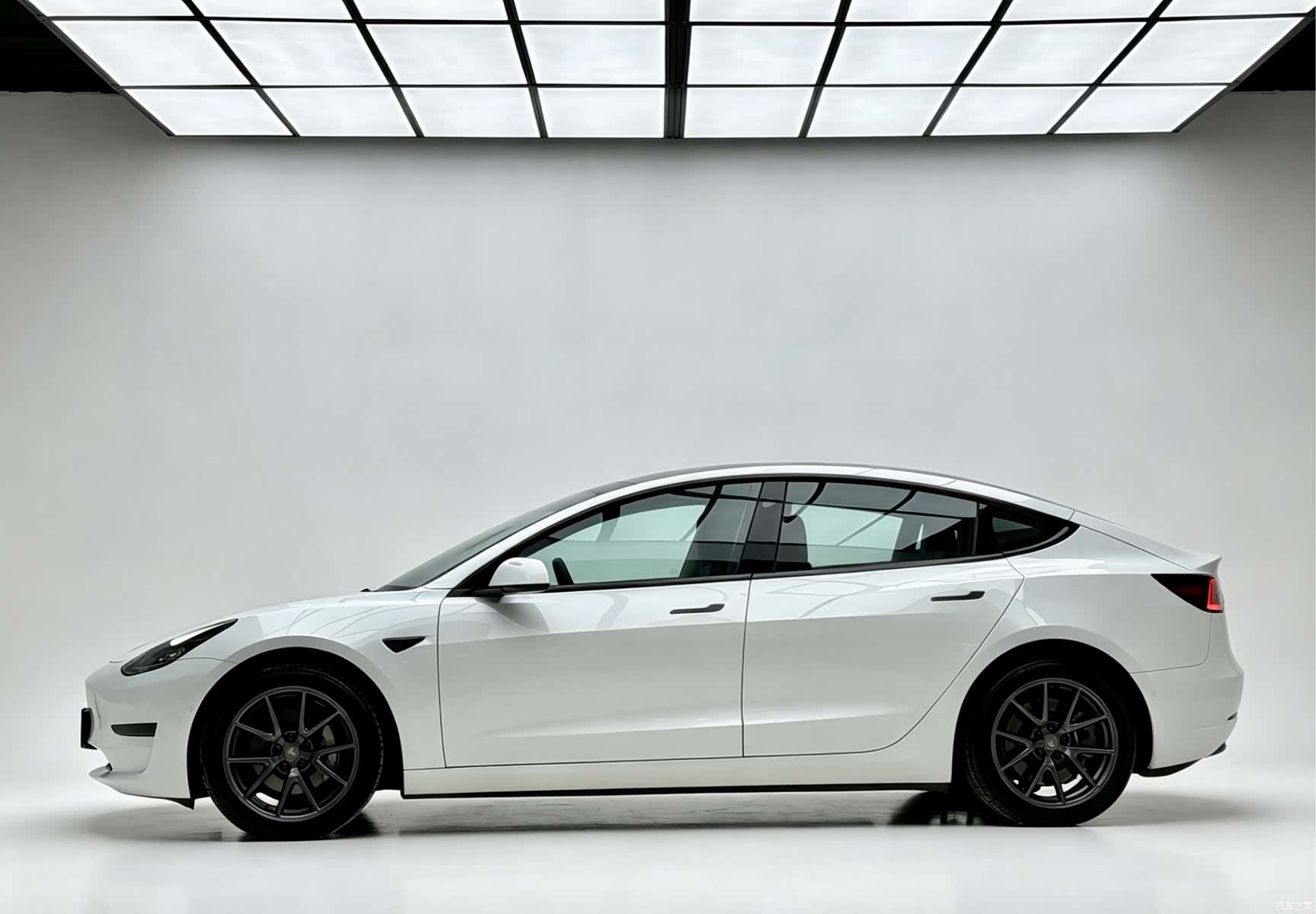 Tesla Model 3, 2023 3