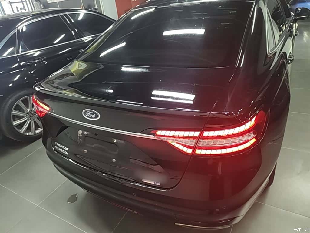 Ford Taurus, 2021 6