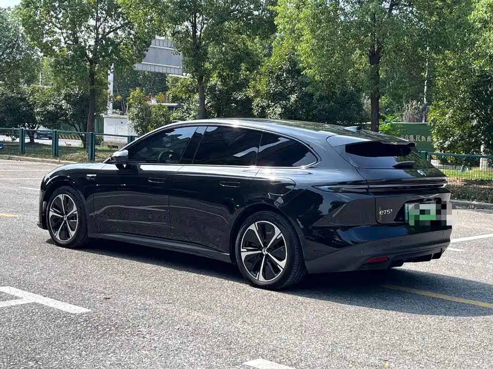 NIO ET5T
