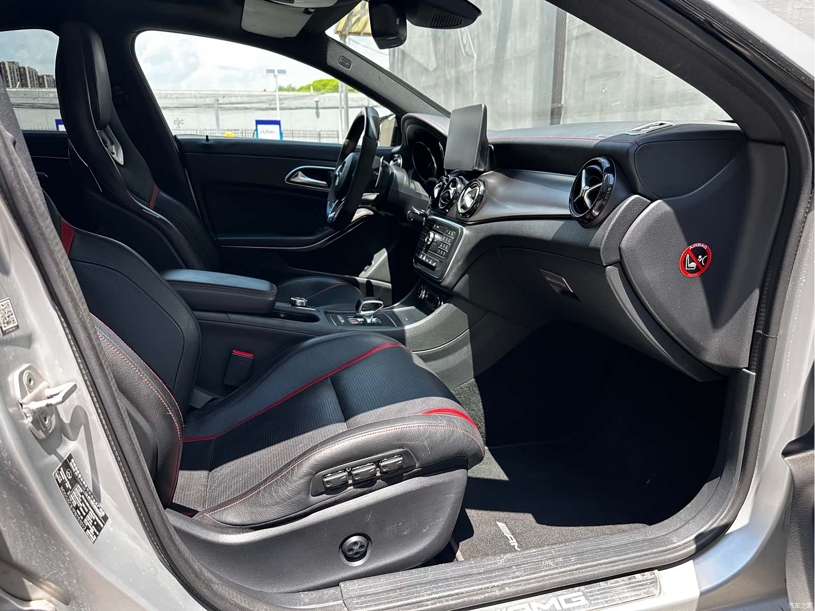 Mercedes-Benz CLA, 2015 15