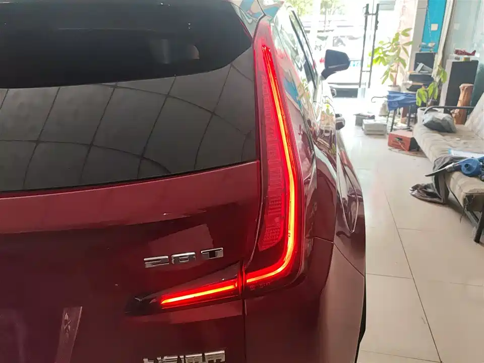 Cadillac XT4